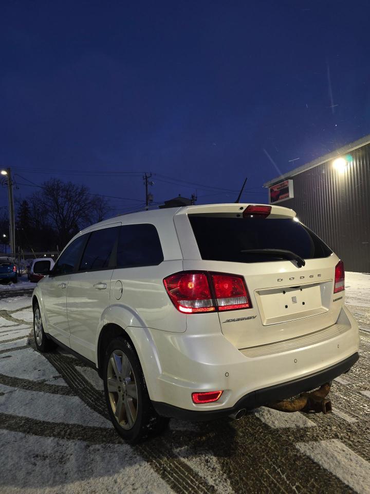 2014 Dodge Journey Limited - Photo #8