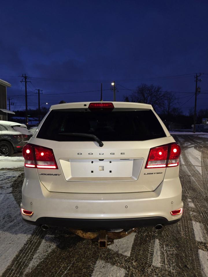 2014 Dodge Journey Limited - Photo #12