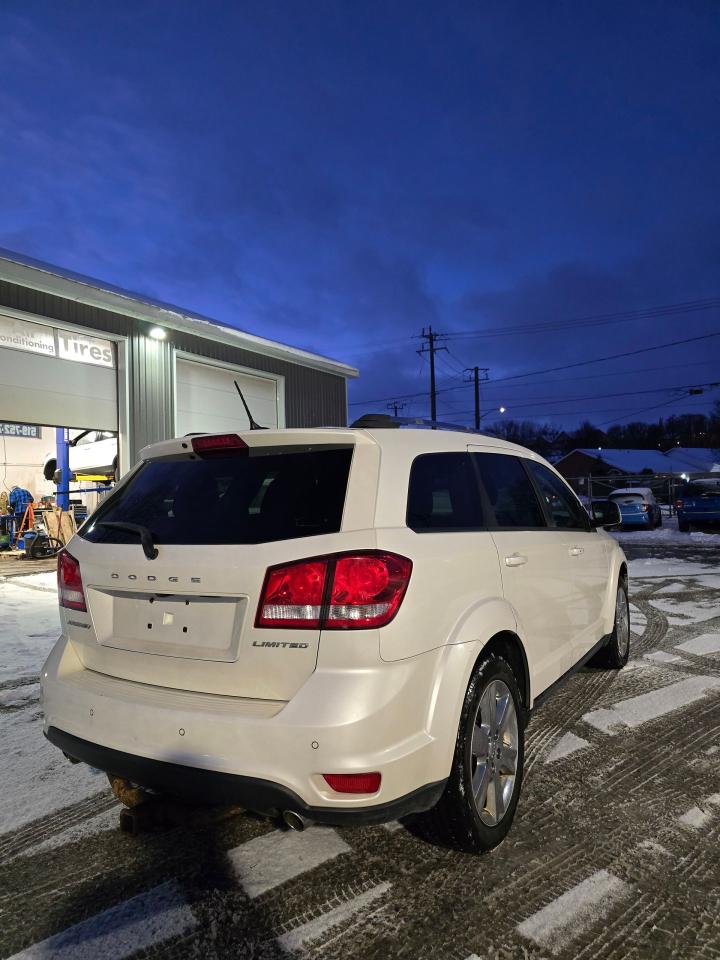 2014 Dodge Journey Limited - Photo #14