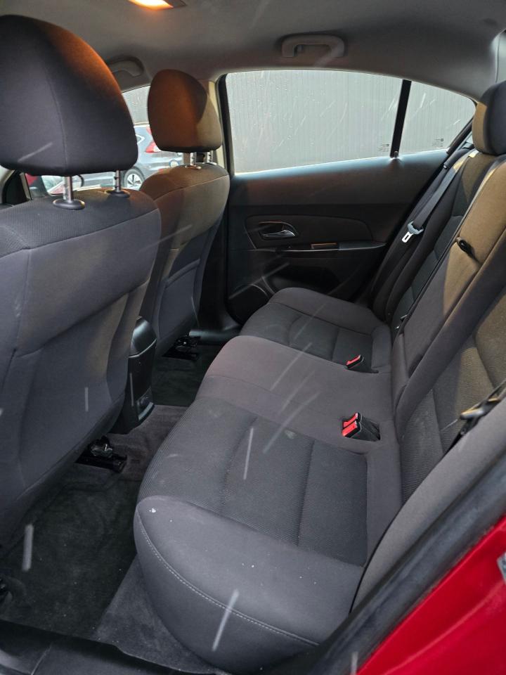 2013 Chevrolet Cruze 4dr Sdn LT Turbo w/1SA - Photo #11