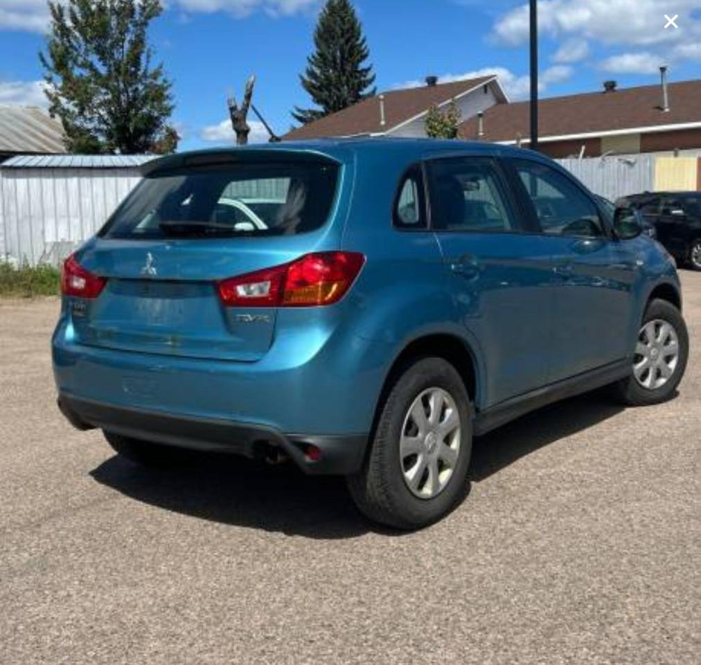 2014 Mitsubishi RVR ES Photo3