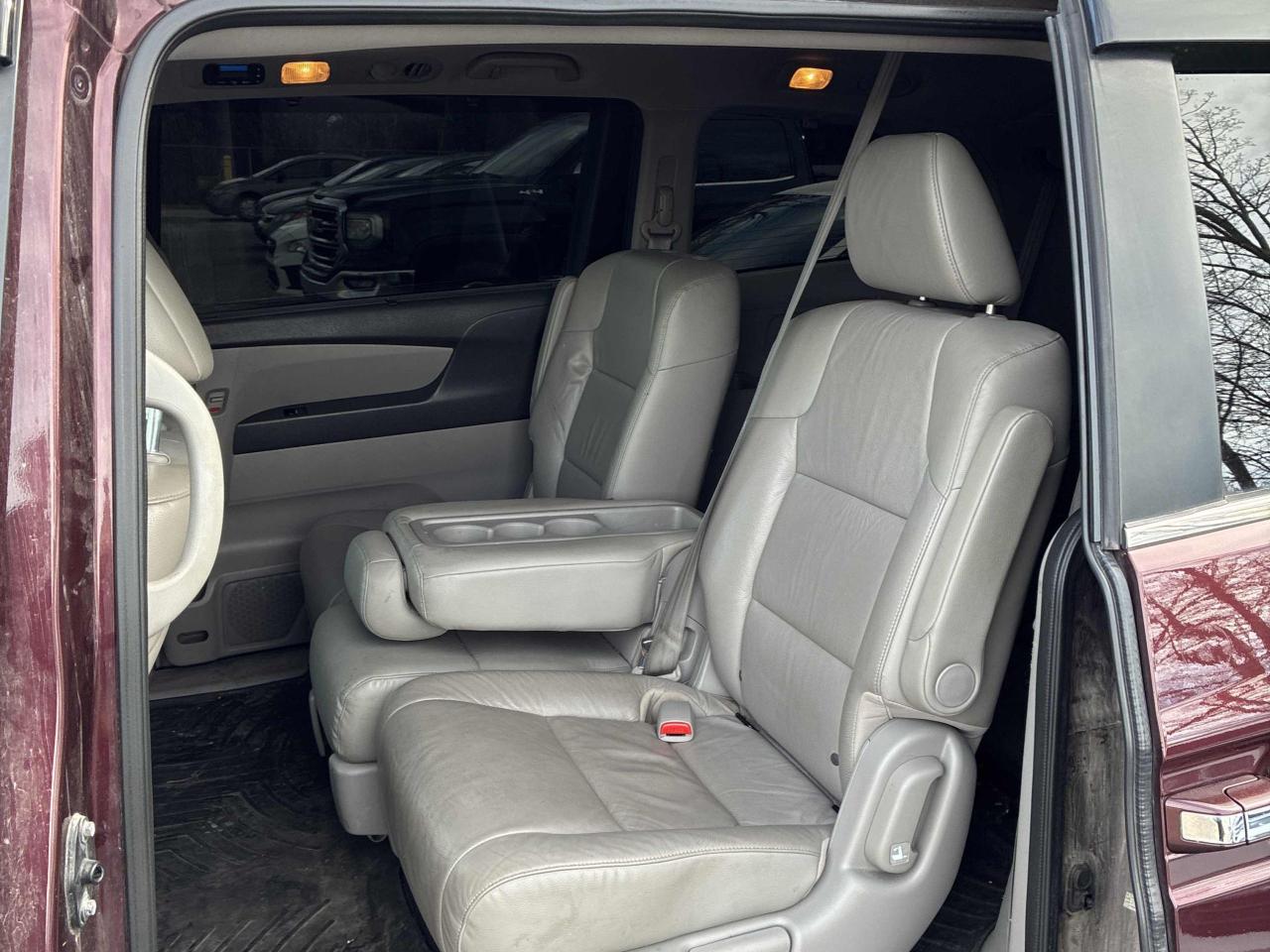 2012 Honda Odyssey EX-L - Photo #12