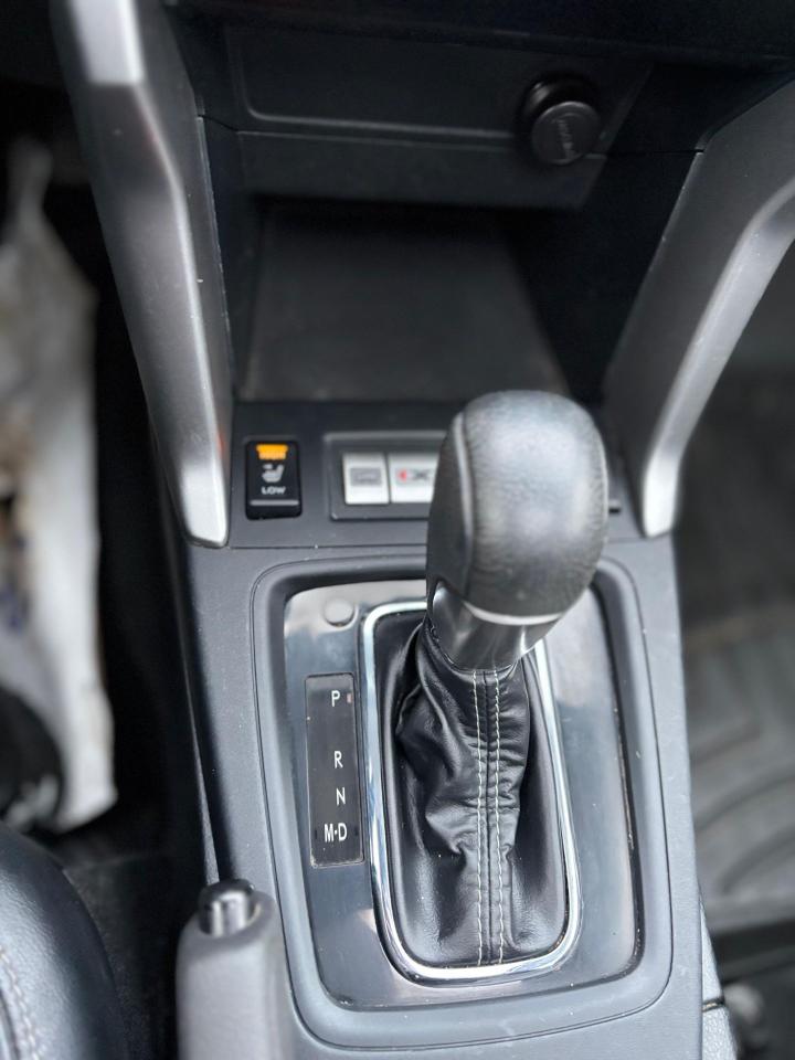 2015 Subaru Forester i Limited w/Tech Pkg - Photo #15