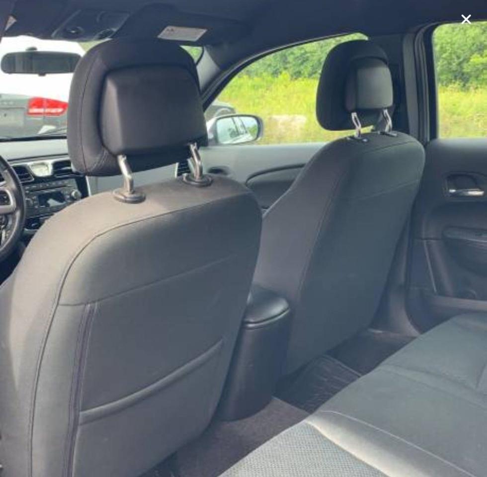 2012 Chrysler 200 Touring - Photo #18