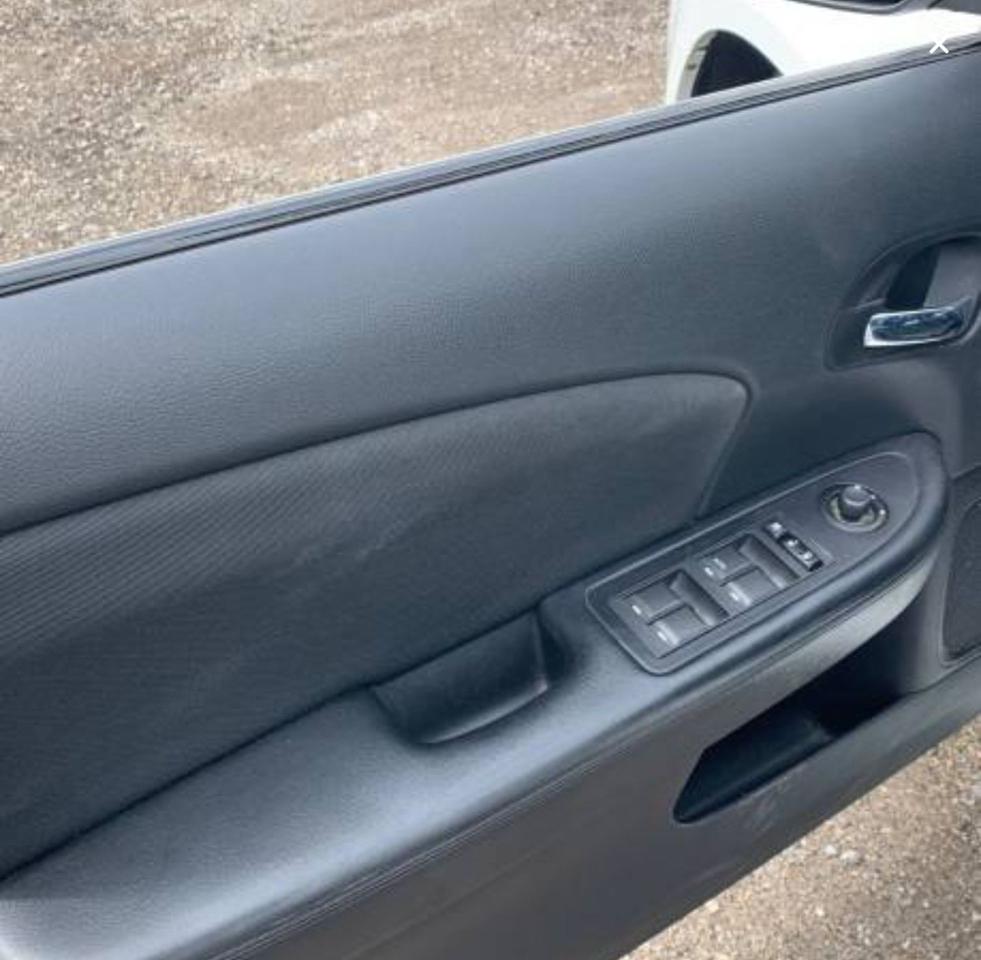 2012 Chrysler 200 Touring - Photo #16