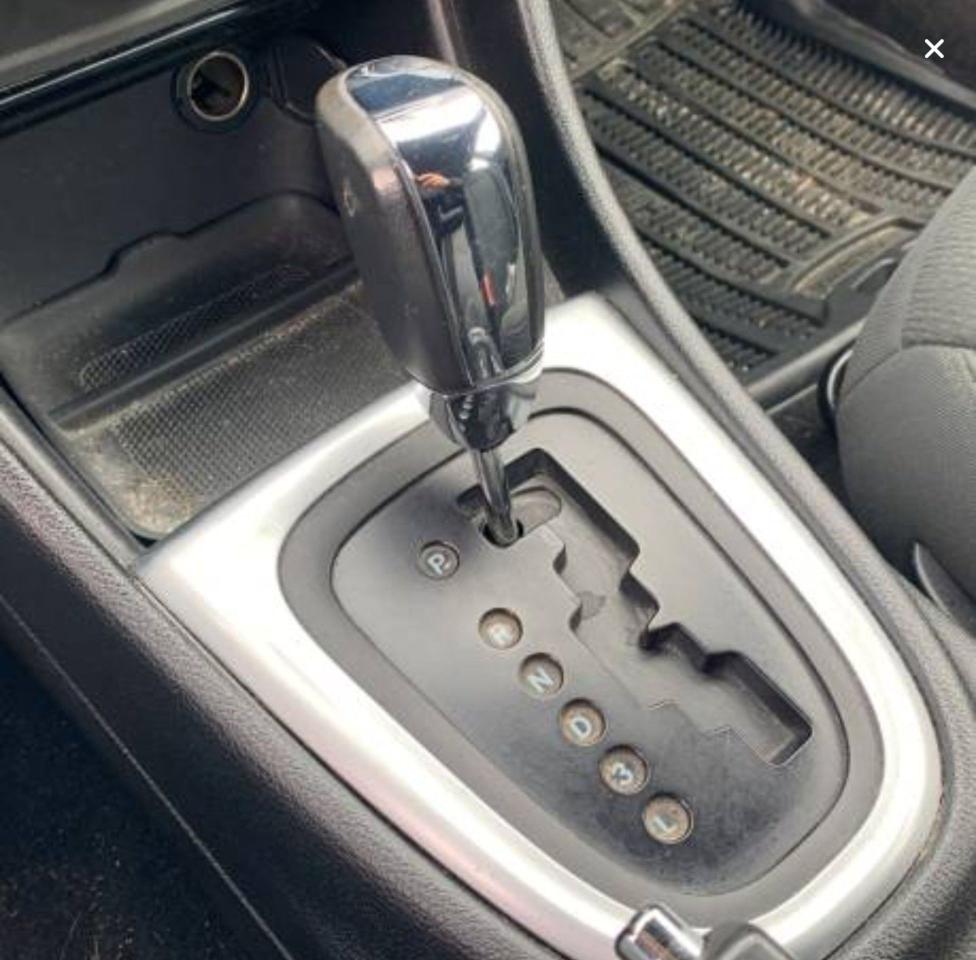 2012 Chrysler 200 Touring - Photo #12