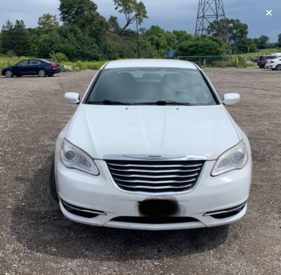 2012 Chrysler 200 Touring - Photo #2
