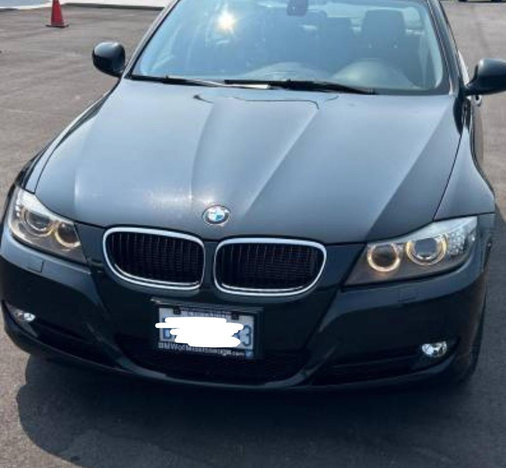 Used 2011 BMW 3 Series 328i xDrive Executive Edition for sale in Peterborough, ON