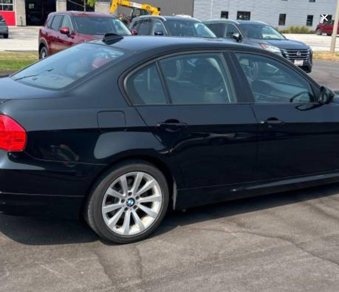 2011 BMW 3 Series 328i xDrive Executive Edition - Photo #5