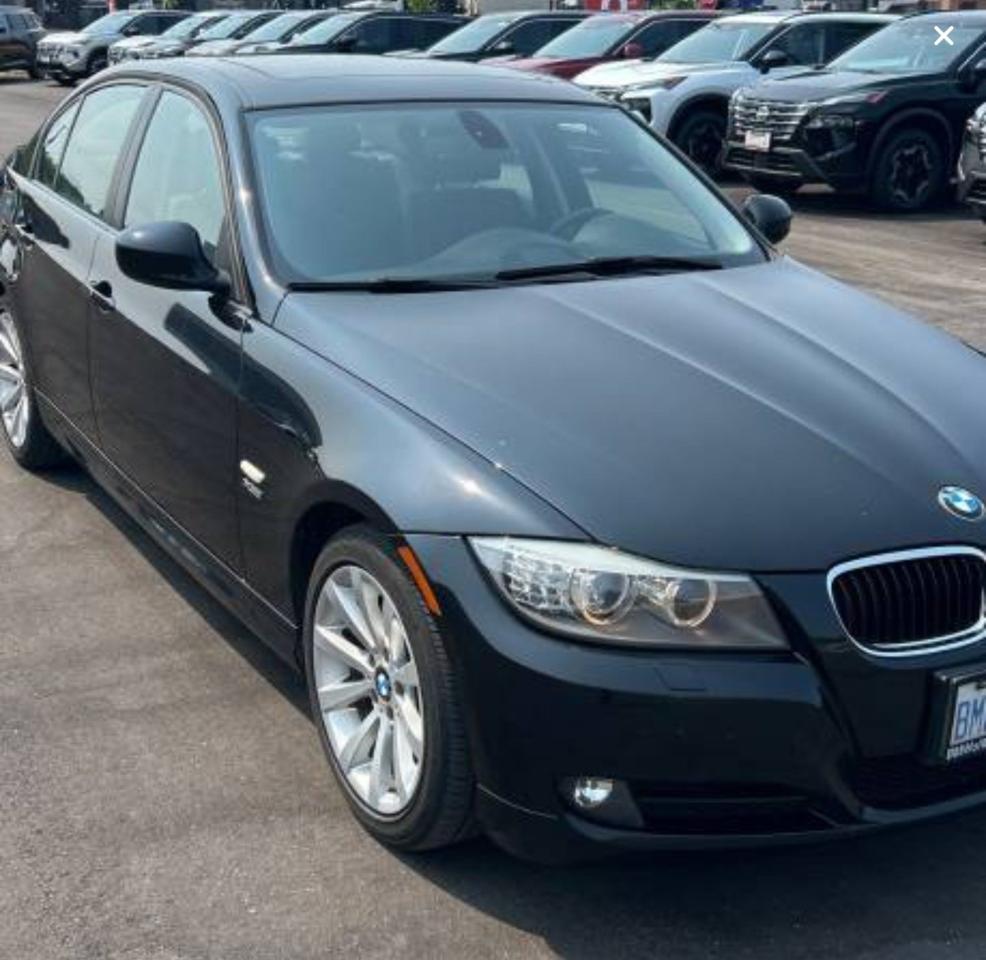 2011 BMW 3 Series 328i xDrive Executive Edition - Photo #3