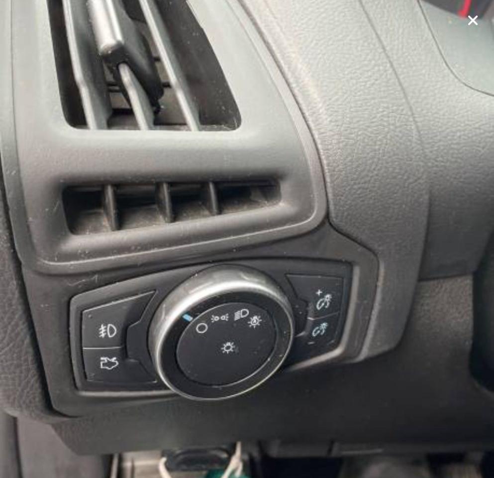 2017 Ford Focus SEL - Photo #15