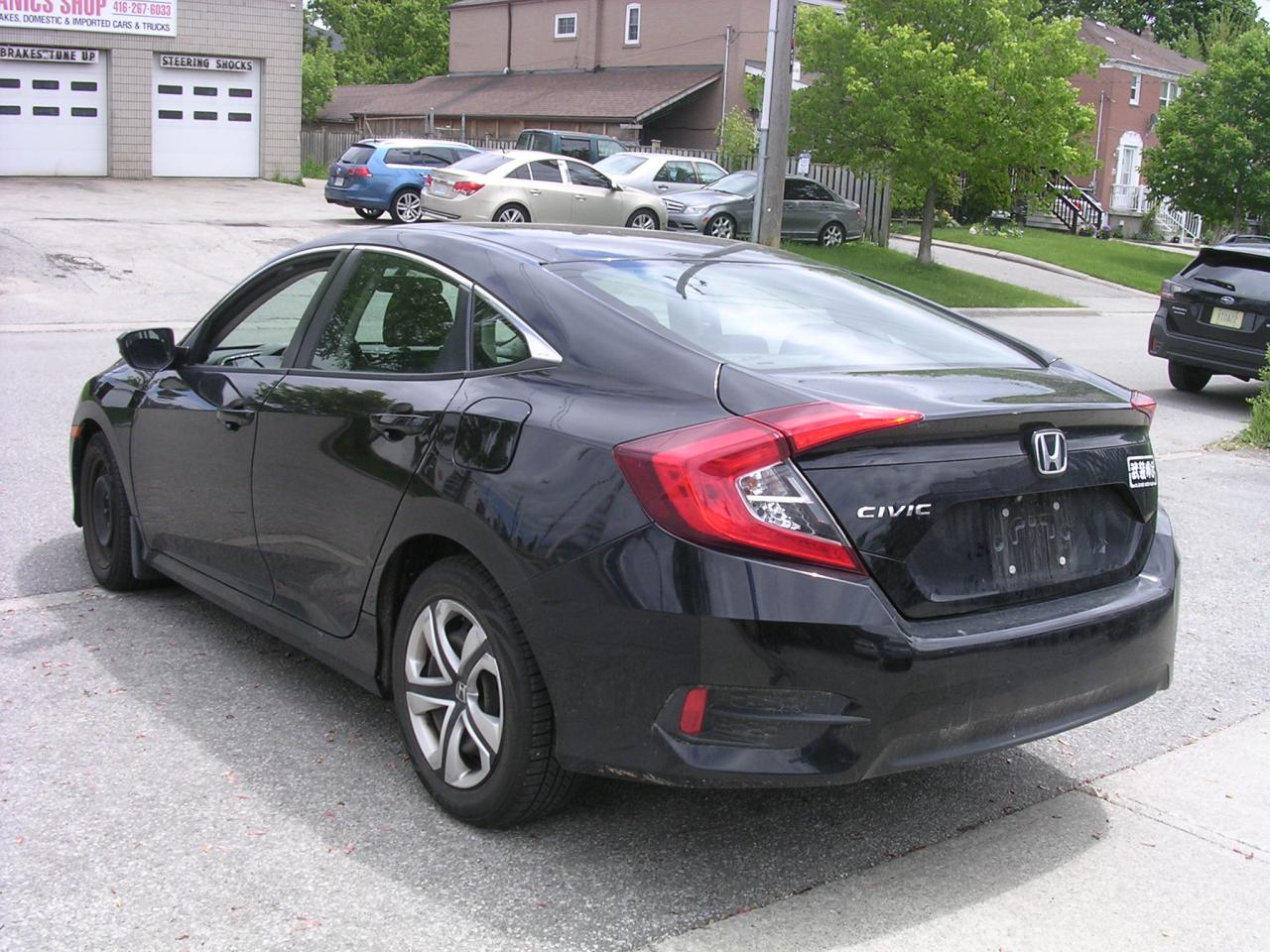 2017 Honda Civic 4dr Cvt Lx - Photo #4