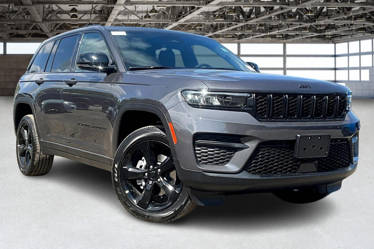 2025 Jeep Grand Cherokee ALTITUDE 4X4 | Leather | 20" Wheels | Pwr Liftgate Photo