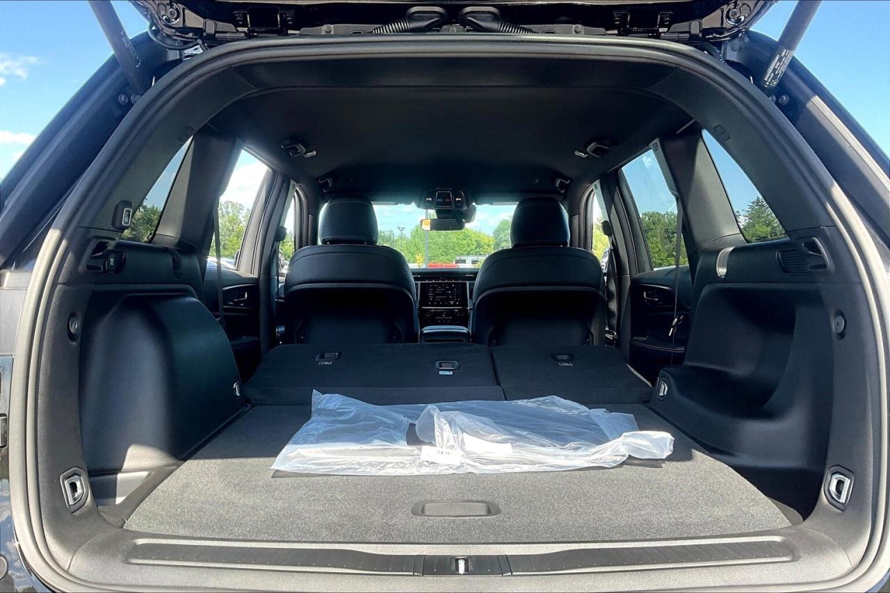 2025 Jeep Grand Cherokee ALTITUDE 4X4 | Leather | 20" Wheels | Pwr Liftgate Photo