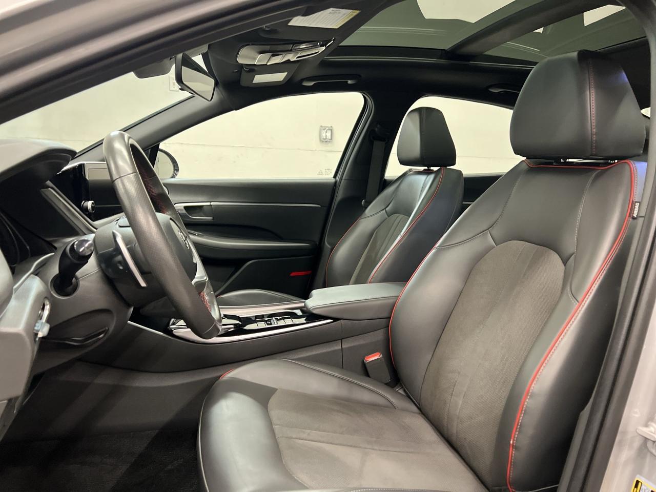 2023 Hyundai Sonata SPORT | HTD LEATHER | PANO ROOF | CARPLAY | NAV Photo