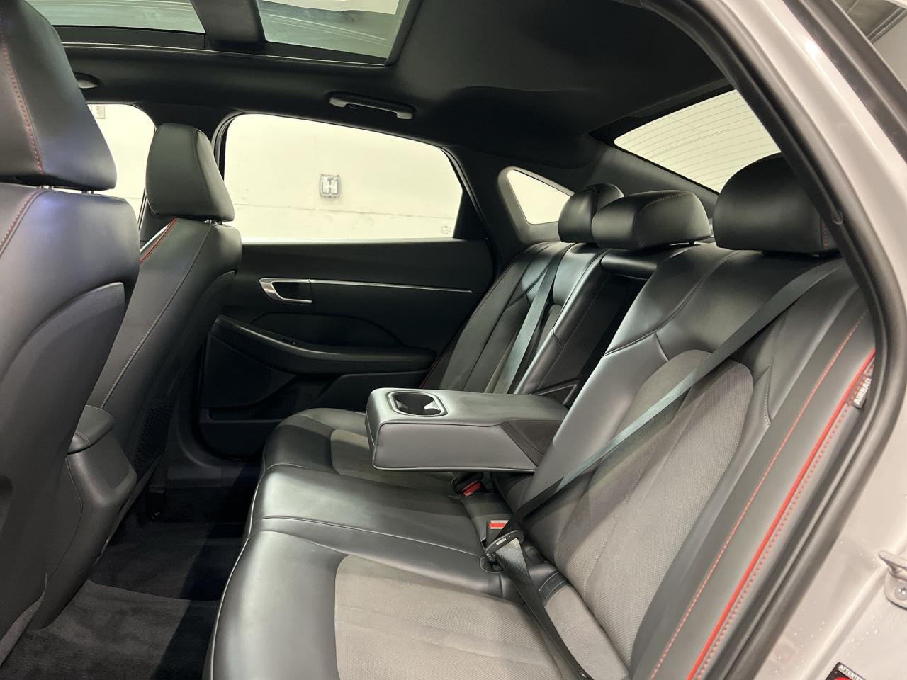 2023 Hyundai Sonata SPORT | HTD LEATHER | PANO ROOF | CARPLAY | NAV Photo