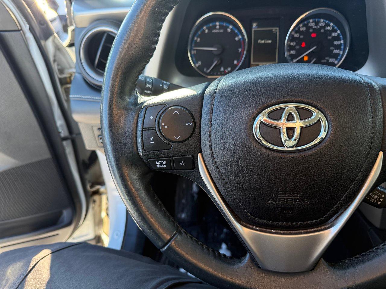 2017 Toyota RAV4 LIMITED  Photo