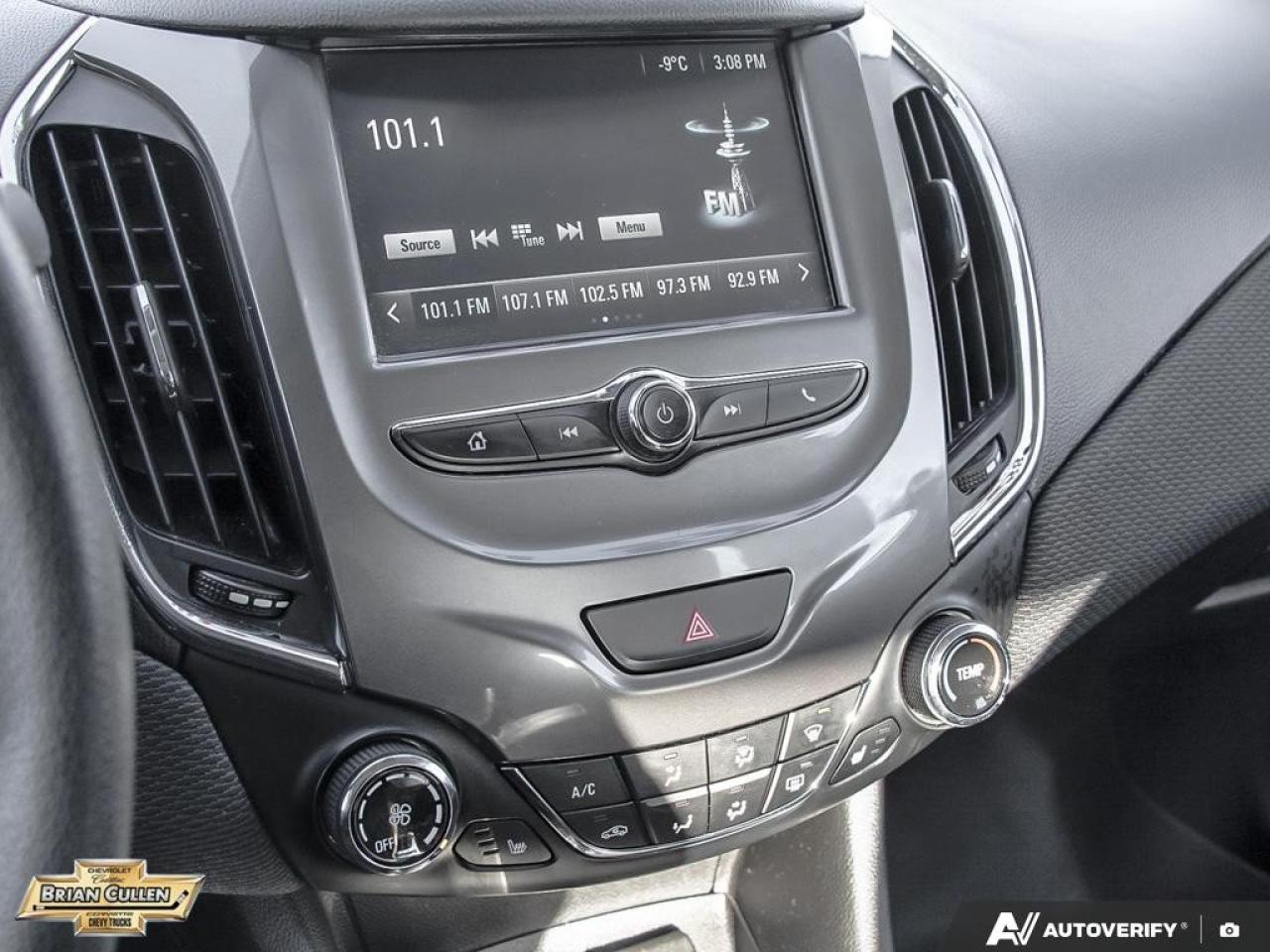 2018 Chevrolet Cruze LT Sedan LT (Automatic) Photo