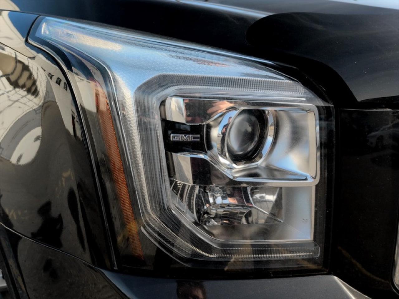 2020 GMC Yukon XL Denali Photo