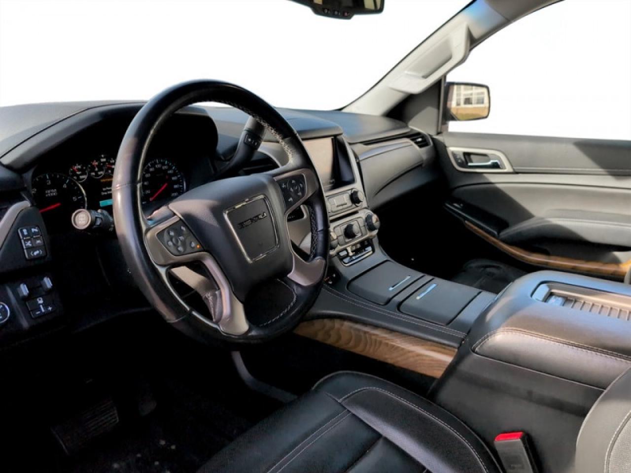 2020 GMC Yukon XL Denali Photo