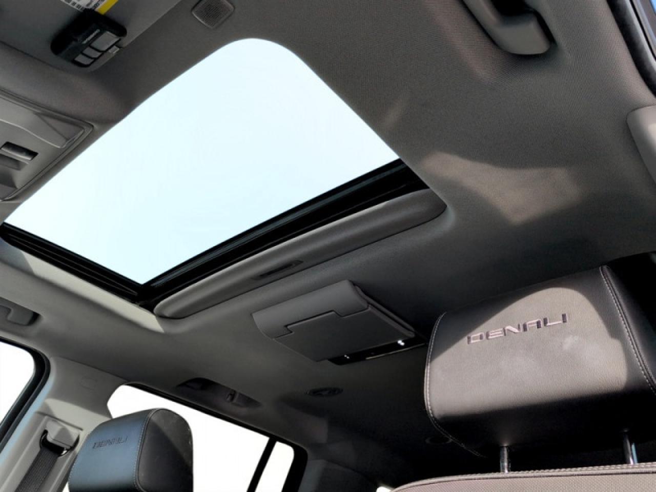 2020 GMC Yukon XL Denali Photo