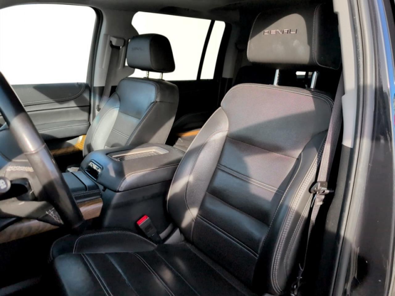 2020 GMC Yukon XL Denali Photo