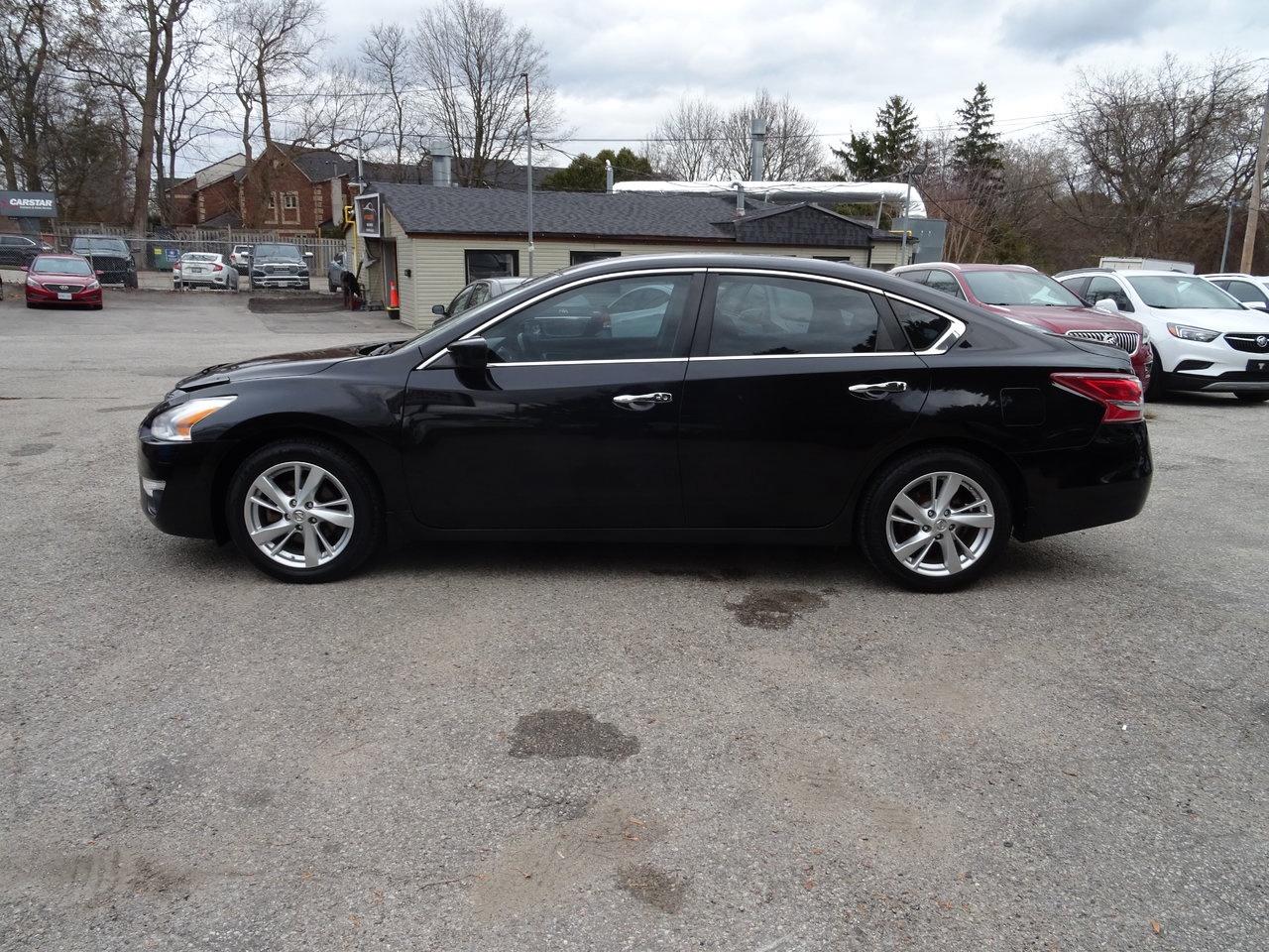 Used 2013 Nissan Altima SV for sale in Scarborough, ON