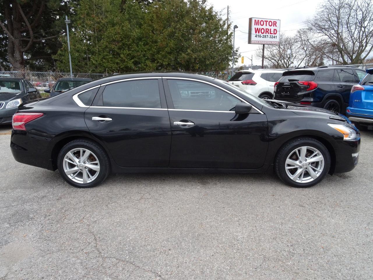 2013 Nissan Altima SV - Photo #5