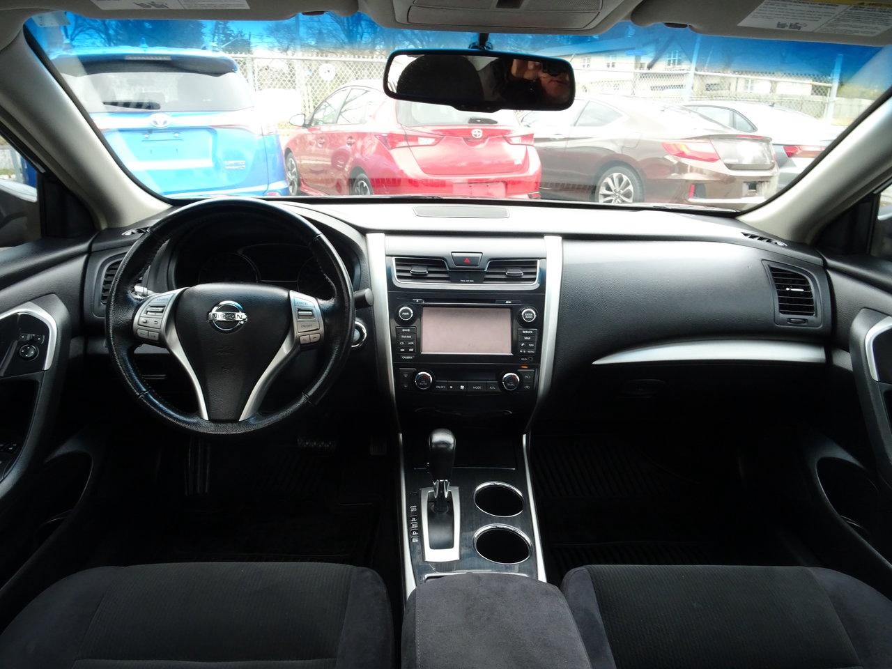 2013 Nissan Altima SV - Photo #12