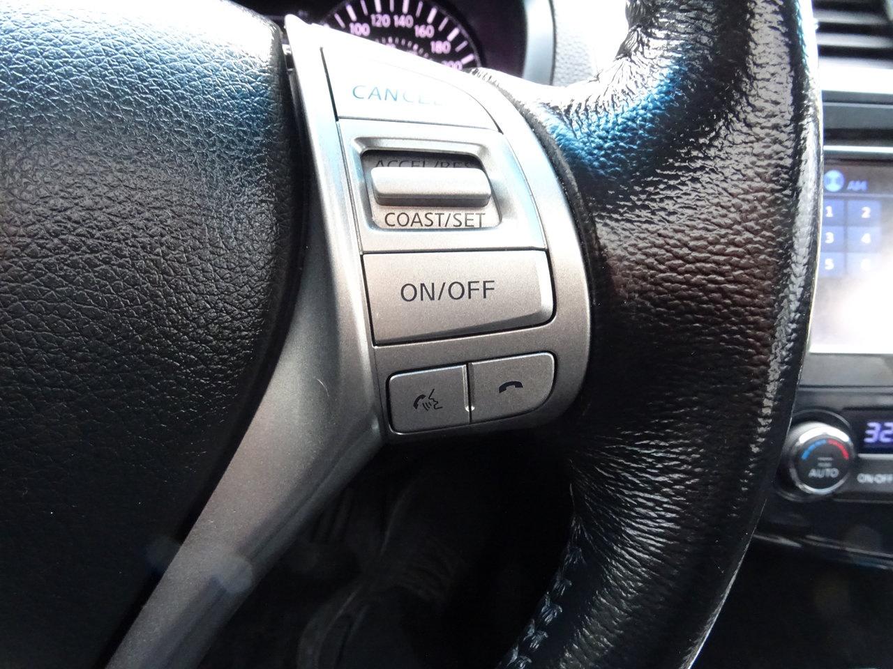 2013 Nissan Altima SV - Photo #18