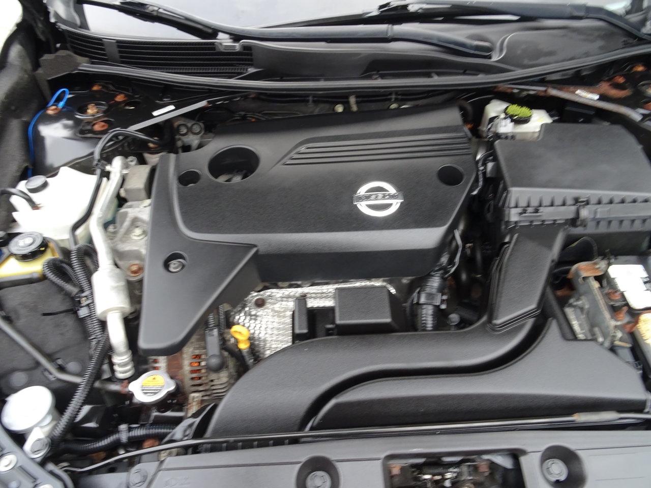 2013 Nissan Altima SV - Photo #22