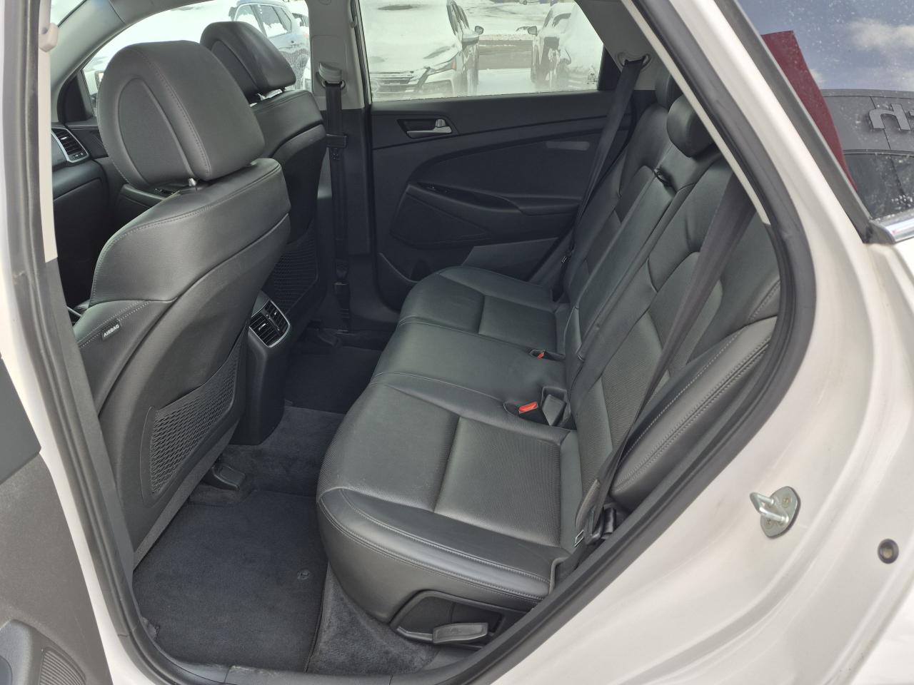 2016 Hyundai Tucson Luxury 2.0L AWD Photo30