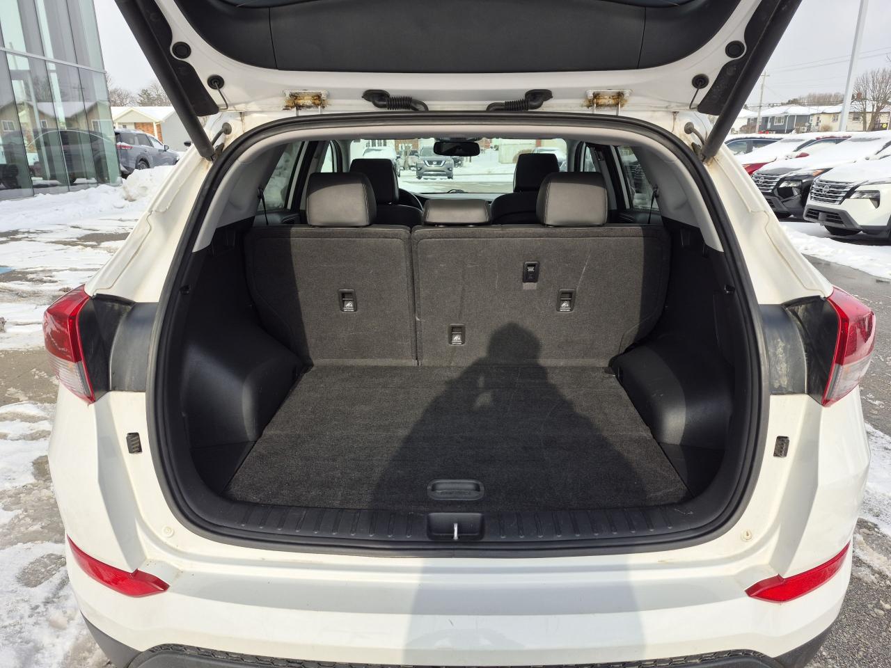 2016 Hyundai Tucson Luxury 2.0L AWD Photo15