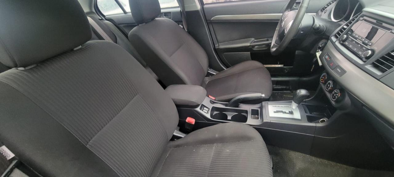 2015 Mitsubishi Lancer SE - Photo #8