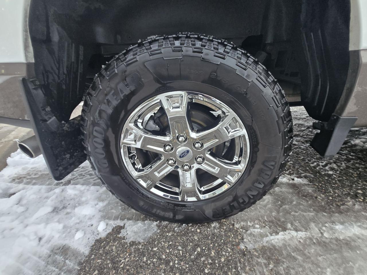 2022 Ford F-150 3.5L, LOCAL TRADE, CHROME PACKAGE! 360-CAMERA! Photo4