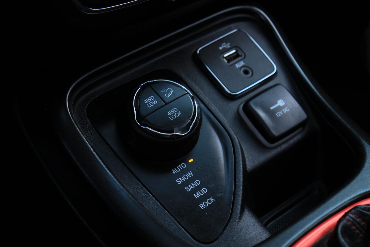 2017 Jeep Compass Trailhawk | 4WD | Leather | Pano Roof | Nav | Cam Photo65