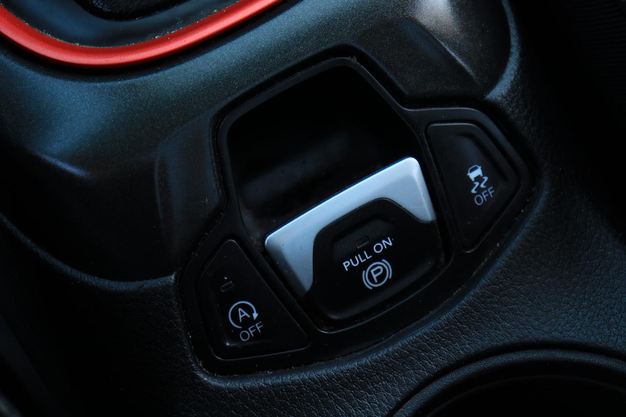 2017 Jeep Compass Trailhawk | 4WD | Leather | Pano Roof | Nav | Cam Photo26