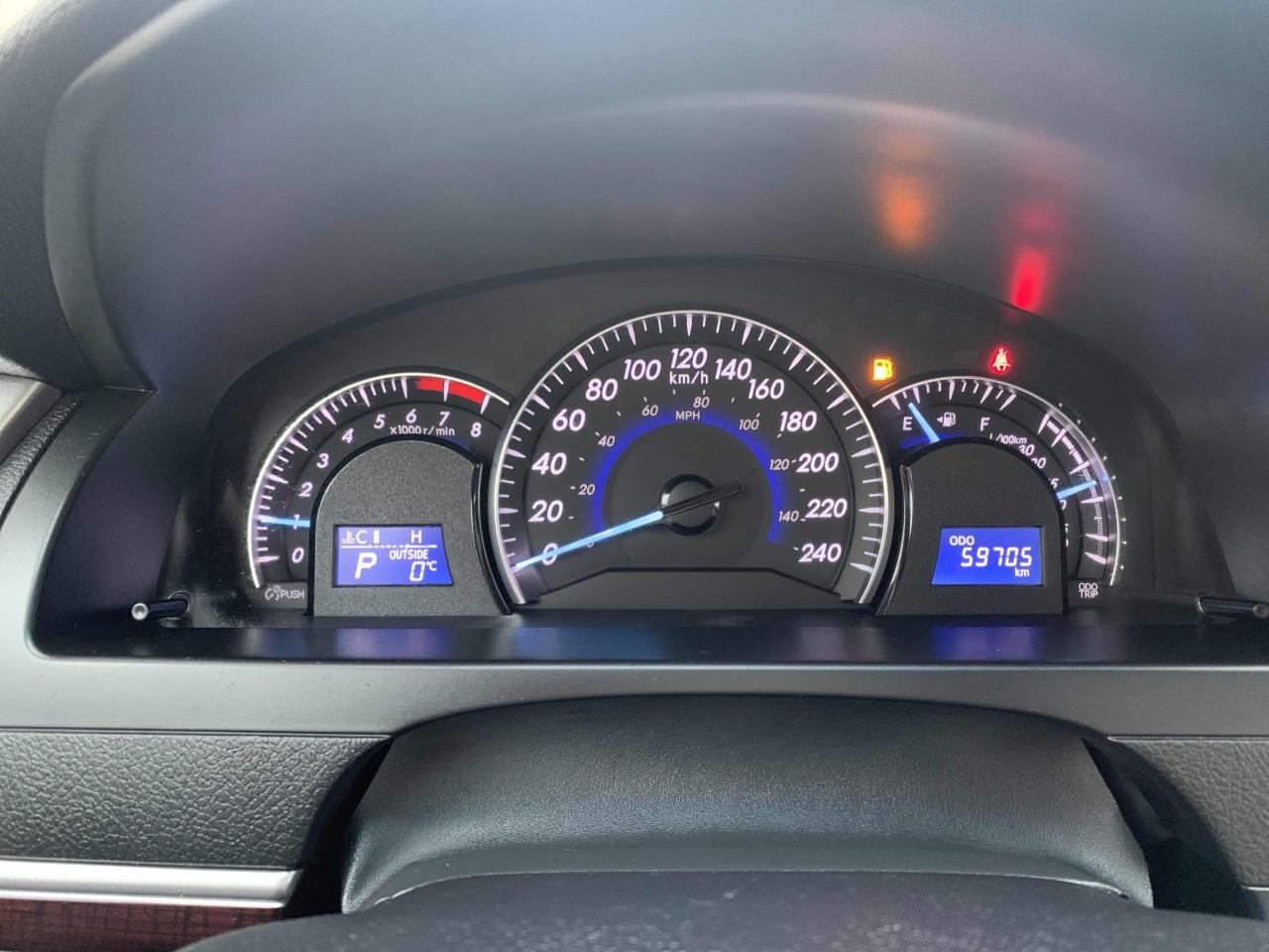 2012 Toyota Camry XLE/ ONE OWNER/ SUPER LOW KM / LIKE NEW / LOADED/ - Photo #7