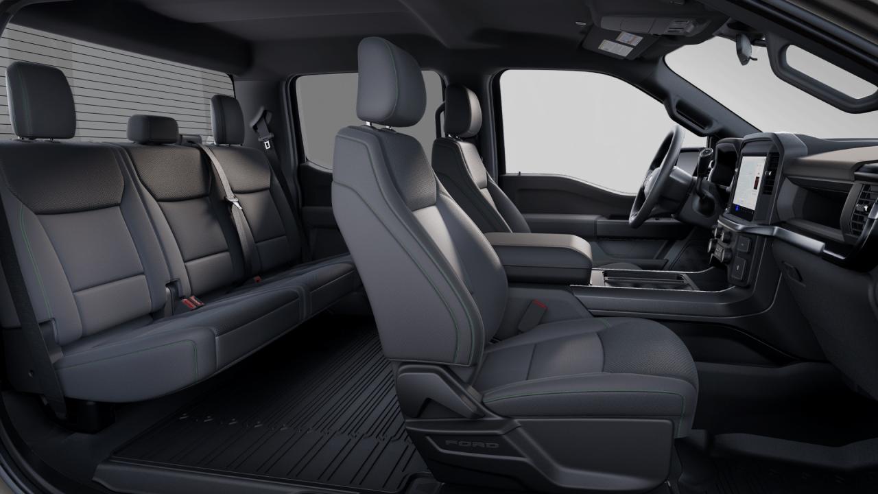 2025 Ford F-150 STX 2WD SUPERCREW 5.5' BOX Photo5