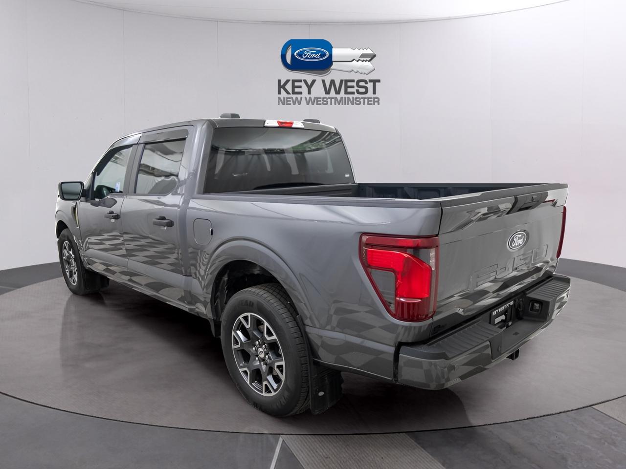 2025 Ford F-150 STX 2WD SuperCrew 5.5' Box Photo1