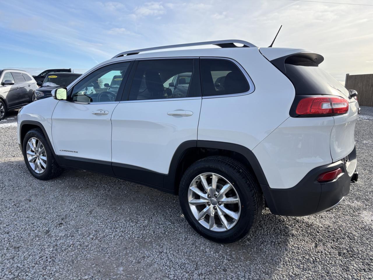 2015 Jeep Cherokee Limited Photo2