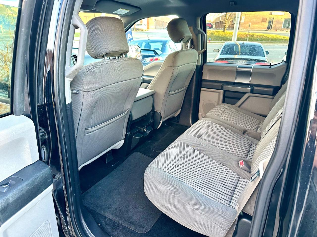 2017 Ford F-150 XLT - Photo #7