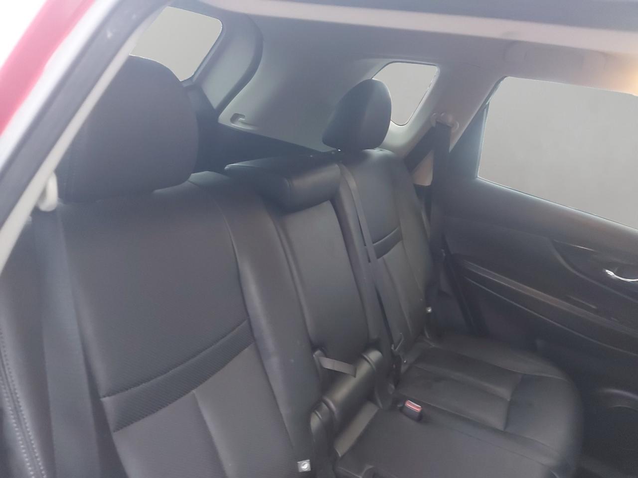 2020 Nissan Rogue SL Photo