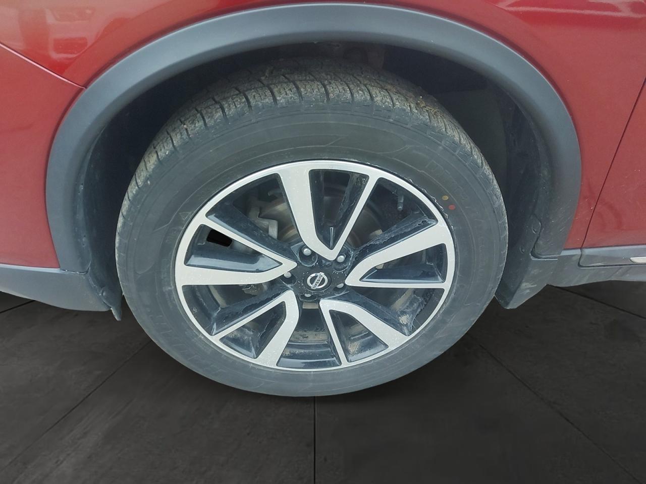 2020 Nissan Rogue SL Photo