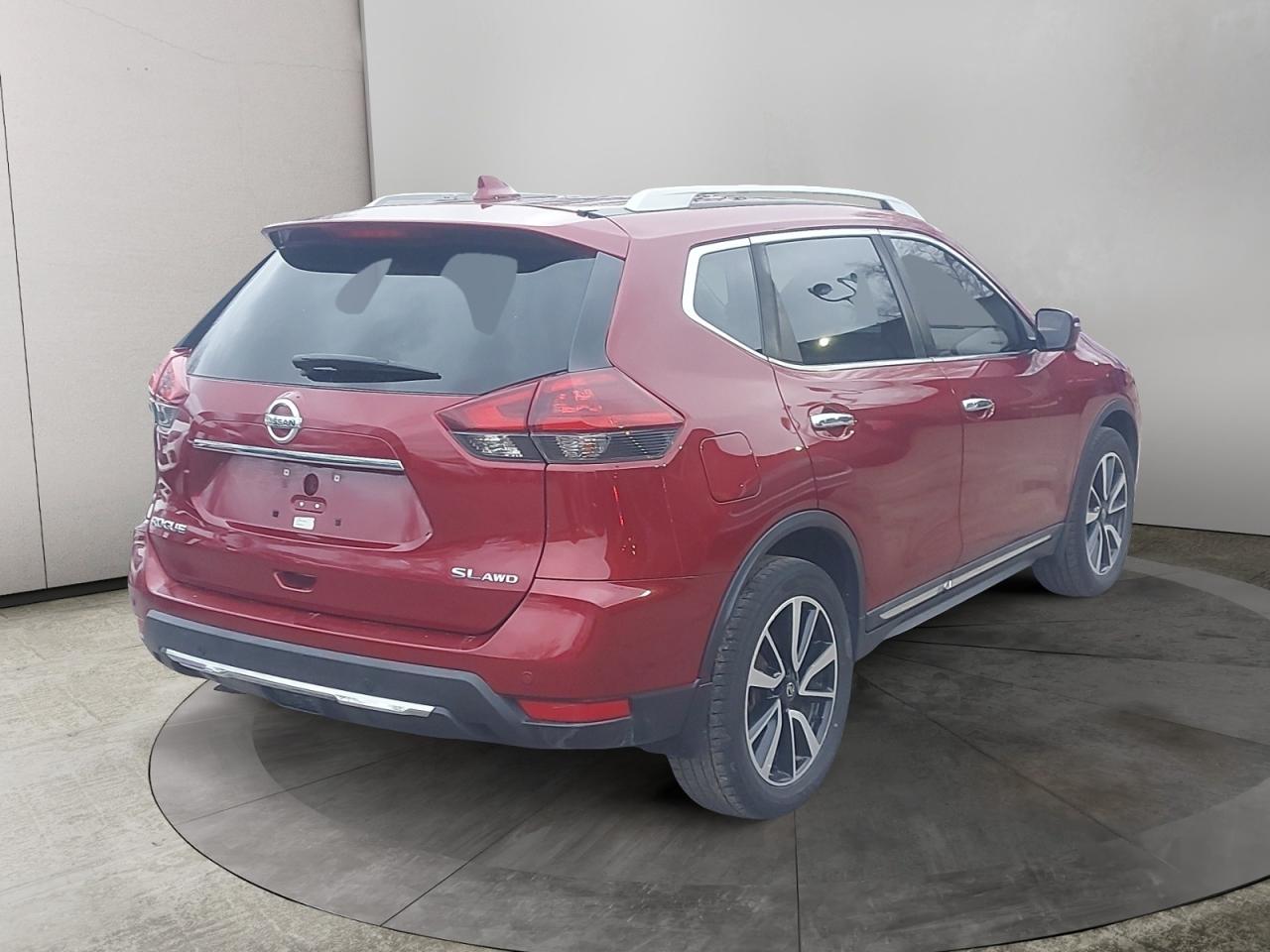 2020 Nissan Rogue SL Photo