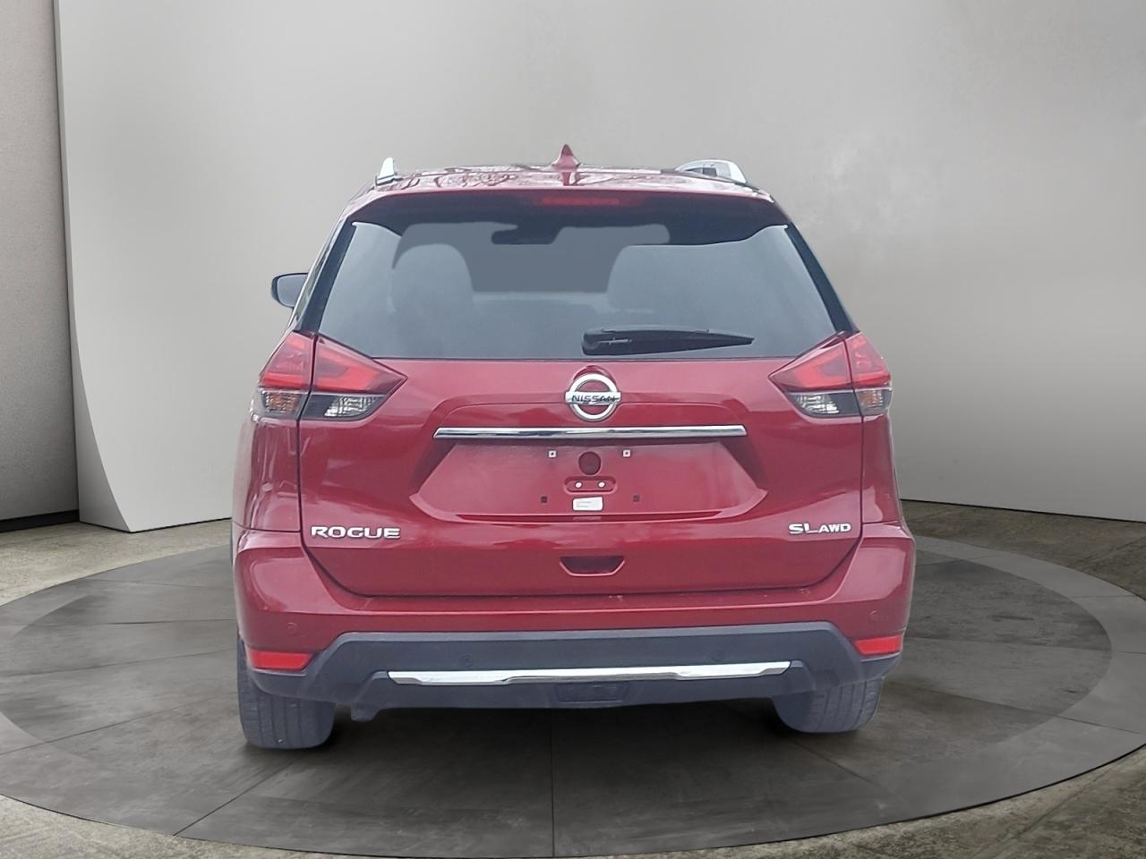 2020 Nissan Rogue SL Photo