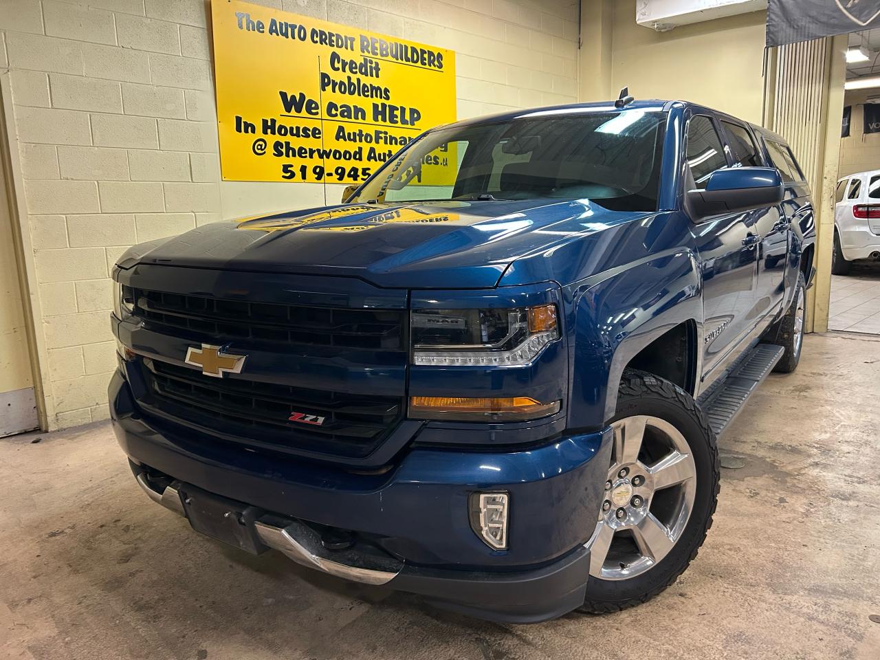 Used 2017 Chevrolet Silverado 1500 LT for sale in Windsor, ON