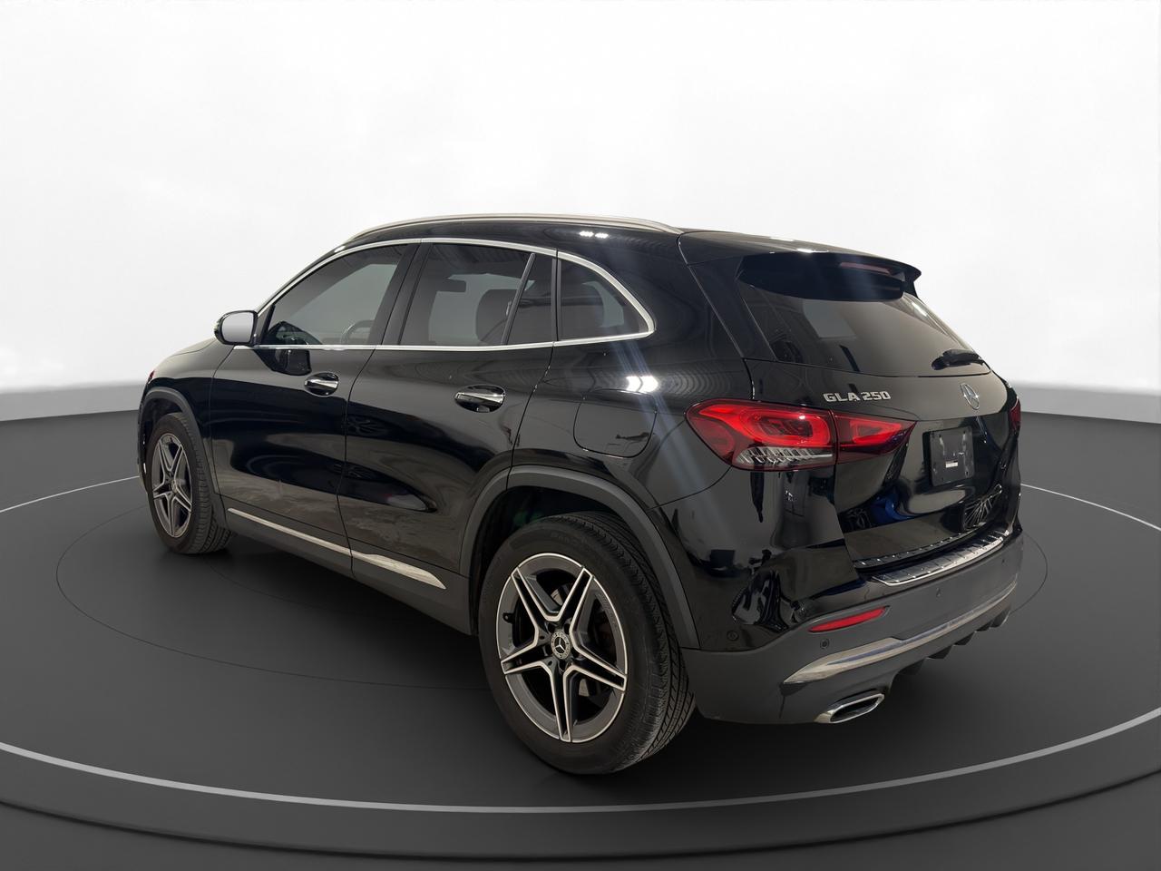 2022 Mercedes-Benz GLA 250 GLA 250 | AMG PKG Photo4