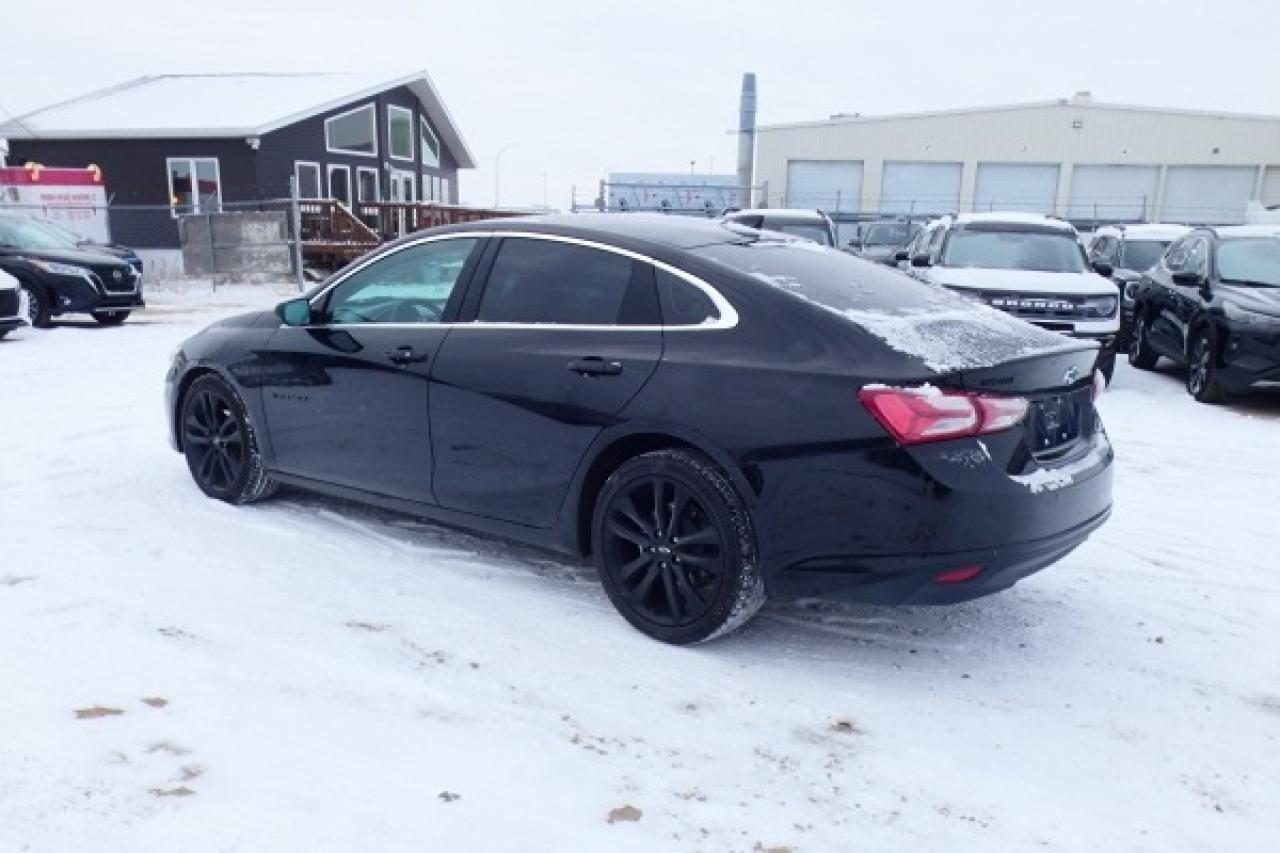 2024 Chevrolet Malibu LT w/Htd cloth, BUC - Photo #8