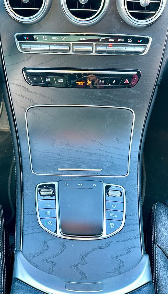 2021 Mercedes-Benz GLC-Class GLC 300 | PREMIUM PLUS NIGHT PACKAGE | LOW KMS | Photo